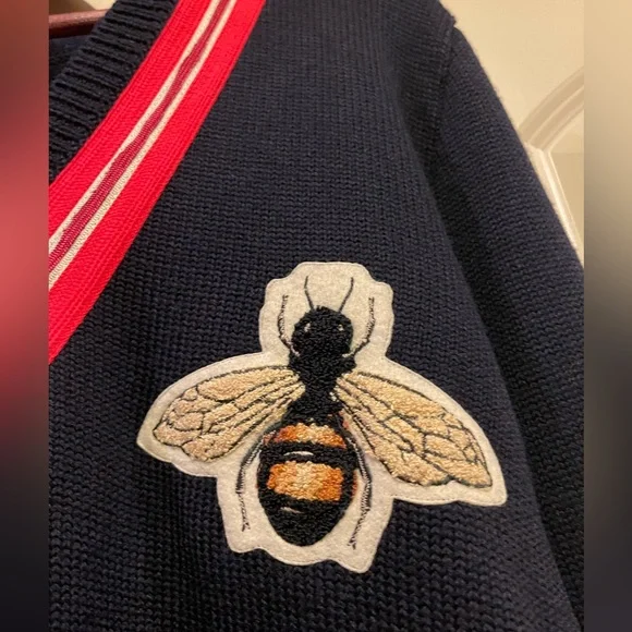 Gucci Bee Embroidered V-Neck Pullover Sweater - Picture 2 of 3